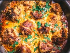 Smakują jak gołąbki, ale nie musisz zawijać farszu w kapustę. Kluczem do sukcesu jest 1 dodatek