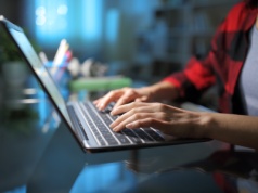 Rząd zapowiada nowe narzędzie. Pomoże m.in. w weryfikacji wieku w internecie