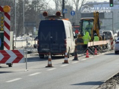 Mroźna noc i seria awarii wodociągowych w Warszawie i okolicy