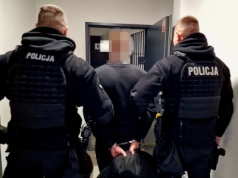 Spluwa w taksówce i ucieczka przed zapłatą!