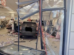 Banino. Pomyliła pedały i wjechała do sklepu