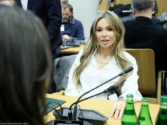 Doda apeluje do Tuska o spotkanie. "Został mi jeden outfit"