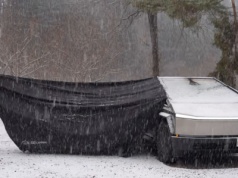 Zima zaatakowała Stany Zjednoczone, niektórzy nie mają prądu od tygodnia. Tesla udostępniła Superchargery. ZA DARMO