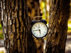 Czas nie istnieje. Fizycy sugerują, że może wyłaniać się z informacji