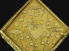 Czterolatek znalazł złoty relikwiarz z epoki Tudorów. Skarb leżał w ziemi przez 500 lat