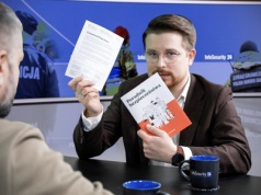 Zapowiedź wojny czy elementarz przetrwania? „Unboxing” rządowego Poradnika Bezpieczeństwa