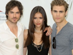 Kultowy serial o wampirach pojawił się na Netflixie. W tle polski akcent