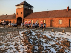 Muzeum Auschwitz: od 1 marca karty wstępu dostępne tylko przez internet