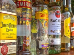 Alkohol ma być niewidoczny na sklepowych półkach. Jest apel do Ministerstwa Zdrowia