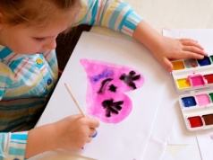 Poczta walentynkowa w szkole. "Syn boi się, że dostanie kartkę i koledzy go wyśmieją"