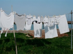 Koniec z pralką w łazience? Polska zaczyna przejmować zachodni model wspólnych pralni