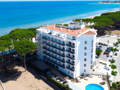 Majówka w pierwszej linii brzegowej 🏖️☀️Tydzień w 4* hotelu w Hiszpanii z wyżywieniem za 2529 PLN 🍹🤩