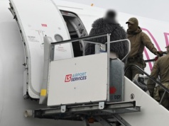 Brytyjka awanturowała się w samolocie do Polski. W Balicach wkroczyli pogranicznicy