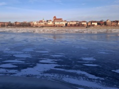 Wisła zamarzła w Toruniu po raz pierwszy od 14 lat