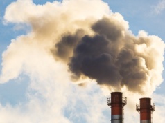 Darmowe ETS-y dłużej niż planowano? KE szykuje propozycję