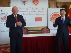 Środowisko dziennikarskie i służby przestrzegają przed chińską propagandą. Marszałek województwa i podległa mu instytucja legitymowali to środowisko