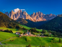 Słynna włoska wioska ograniczy turystom dostęp do instagramowej atrakcji. “Samochody i autokary będą zawracane”