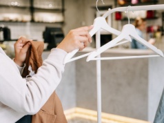 Gigant mody z zagranicy wycofuje się z Polski. Marka popełniła kolosalne błędy