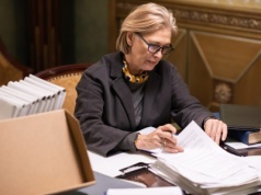 Frankowicze mają dość chaosu w orzeczeniach. Petycja ws. wyroków TSUE trafia do sądów