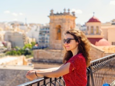 🔥 Malta wiosną za 407 PLN🔥  Loty z Warszawy + ⭐⭐⭐ hotel z basenem 👙💦