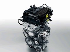 Czy silnik FireFly zastąpi PureTech 1.2 na dobre? Stellantis rozwija produkcję włoskich napędów