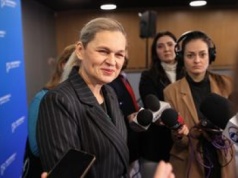 "Permanentne napięcie". Tak komentują reformy Nowackiej