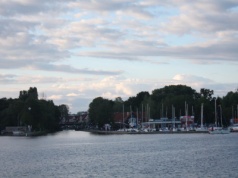 Przeklęty grunt na Mazurach. Gdzie leży Wyspa Miłości, która skrywa się przed światem?