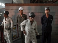 "Przez siedem lat byłem niewolnikiem w Moskwie". Tak Kim Dzong Un zarabia na pracownikach