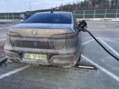 Mróz bezlitośnie spowalnia elektryki. Oto dlaczego