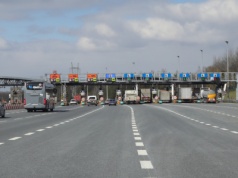 Nowe odcinki płatnych dróg. Posypią się kary
