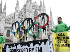 Aktywiści protestują przed igrzyskami. Apel o zerwanie współpracy