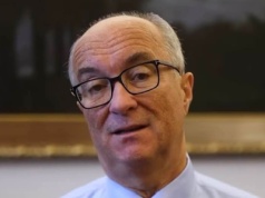 Czystość marszałka Czarzastego a pamięć publiczna