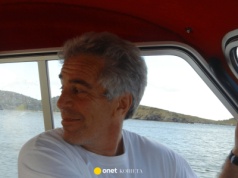 Rozwiązali przestępczy szyfr z maili Epsteina. Wstrząsające kulisy afery