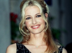 Topowa modelka już przed laty oskarżała wpływowych mężczyzn. Zamknięto ją w szpitalu psychiatrycznym