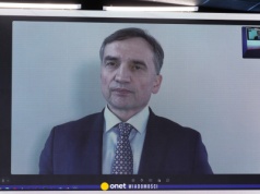 Fala komentarzy po decyzji o areszcie dla Zbigniewa Ziobry. "Może i sąd nierychliwy, ale sprawiedliwy"