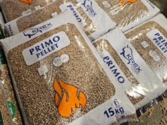 Ceny opału w górę. Zamienił Kowalski węgiel na pellet i klnie w żywy kamień