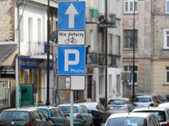 Cofanie na jednokierunkowej: spryt czy wykroczenie? Granica jest cienka