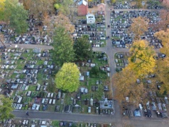 Bydgoskie parafie oddają zarządzanie cmentarzami. Ma to pomóc obniżyć koszty