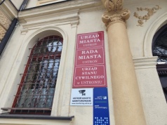 Ustroń: Dwie strony, dwa stanowiska. Burmistrz versus związkowcy