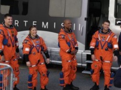 Powiew świeżości w NASA. Astronauci zabiorą iPhone'y na Księżyc