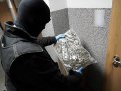 75 kilogramów narkotyków znalezionych w bydgoskim mieszkaniu nie trafi do sprzedaży