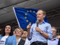 Koalicja Obywatelska chce objąć ochroną flagę UE. Media: Rozważa karę więzienia