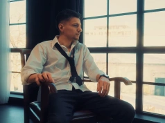 ErwinOficjalnie (Paczkowski) z Disco Star i nowość „Daj mi dłoń”