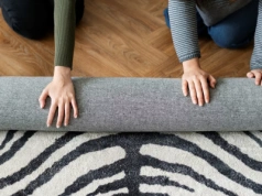 Zrób to z dywanem zimą. Podłoga przestaje być lodowata