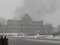 Ogień, domysły i brak odpowiedzi. Przedstawiamy kulisy pożaru sądu w Olsztynie z 1976 r.