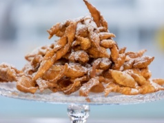 Te faworki nie mają sobie równych. Jeden dodatek sprawia, że wszyscy chcą przepis