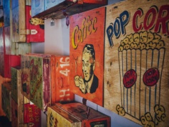 Polacy wieszają obrazy na ścianach, ale nie mają pojęcia, ile są warte. Na inwestycji w sztukę zarabia garstka