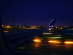 Piloci pomylili pas podczas startu! Airbus niemal wleciał w skład paliwa