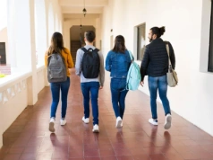 Kulisy działania elitarnych szkół. Dyrekcja ostrzega, nauczyciele rywalizują, a uczniowie z „ultimatum”