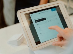 Analiza operacyjna KSeF: Pierwsze dane i współistnienie obiegów dokumentacji